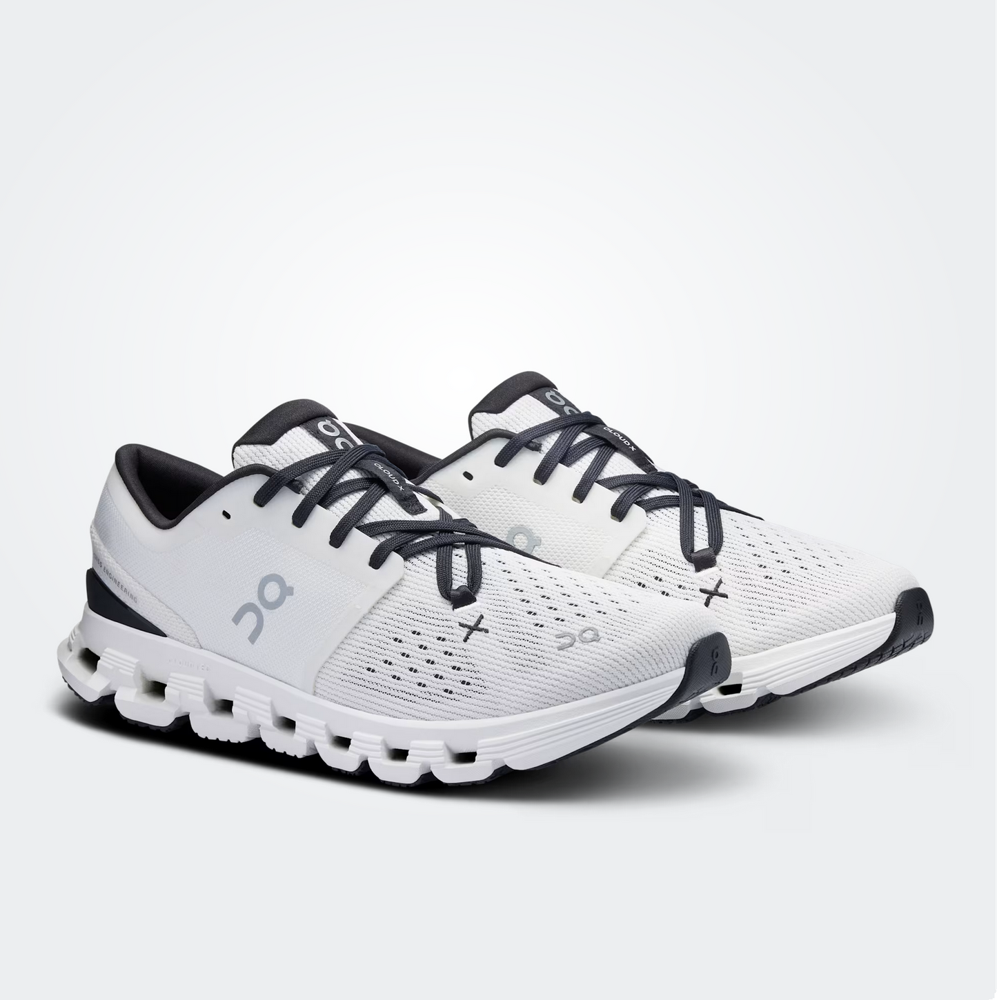 On Women’s Cloud X 4