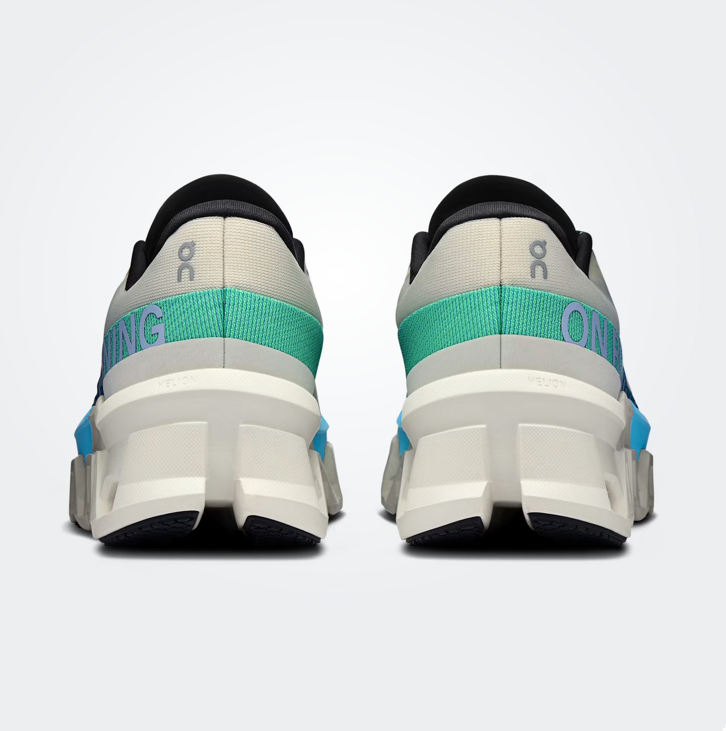 On Women’s Cloudmonster 2