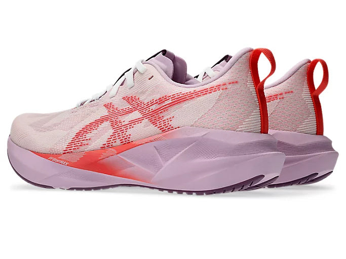 Asics Women’s Novablast 5
