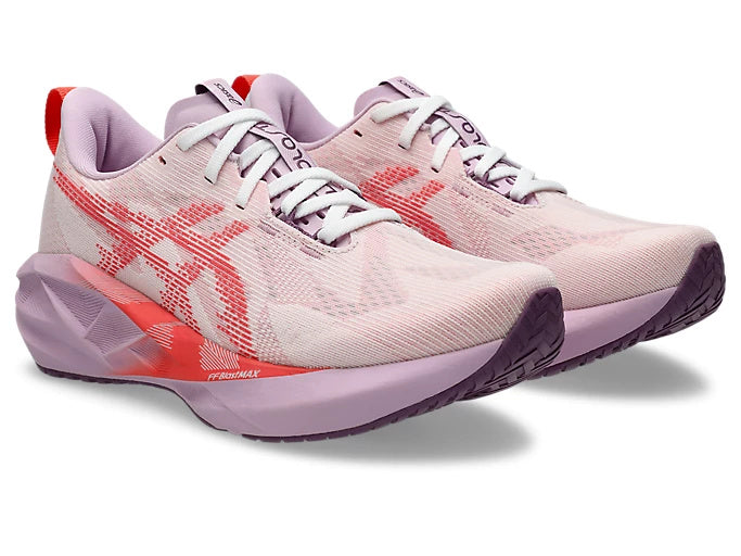 Asics Women’s Novablast 5