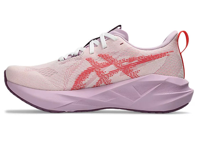 Asics Women’s Novablast 5