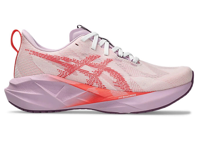 Asics Women’s Novablast 5