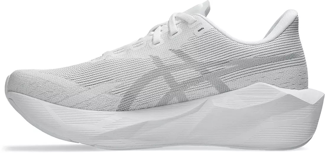 Asics Women's Novablast 6